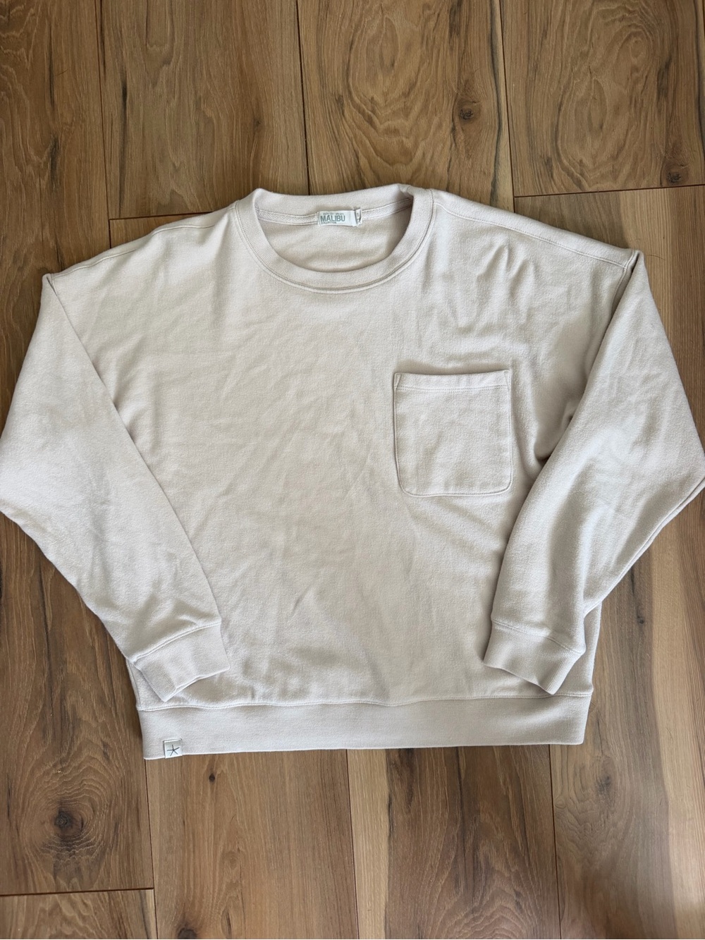 Barefoot Dreams Malibu Collection Cream Crewneck with Front Pocket